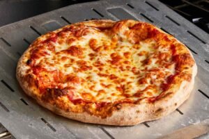 Classic-cheese-pizza